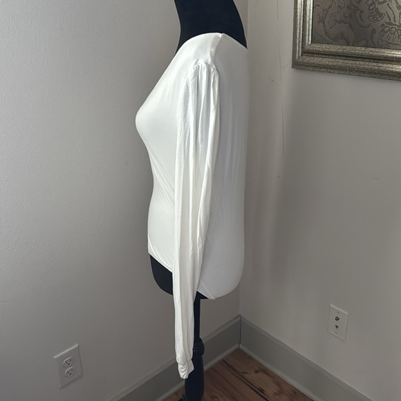 Lulus white long sleeves v cleavage bodysuit Sz L French cut - Picture 2 of 7